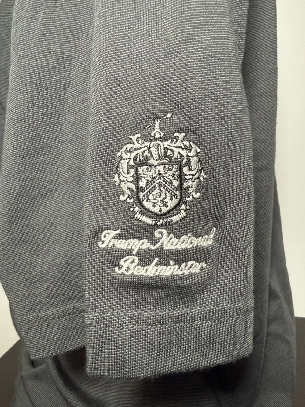 TravisMathew Trump National Bedminster Men’s Dark Gray Golf Polo Shirt Size Med - Picture 3 of 6